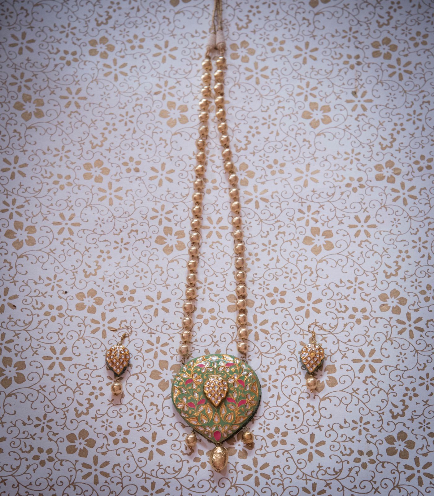 Green Meenakari Kundan Necklace Set with Earrings – Handcrafted Traditional Jewelry