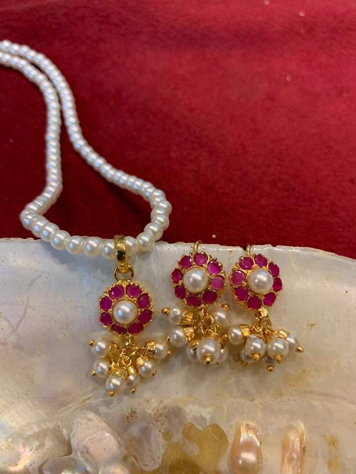 Pink Stone & Pearl Necklace Set with Gold-Toned Pendant and Earrings