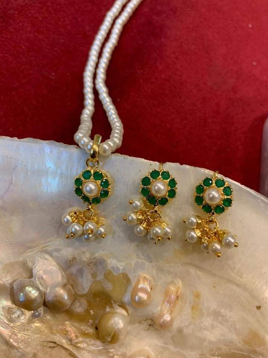 Green Stone & Pearl Necklace Set with Gold-Toned Pendant and Earrings