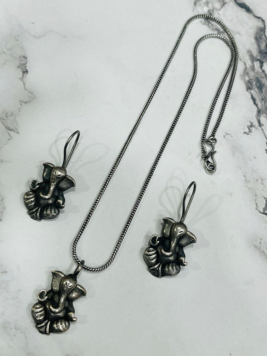Oxidized Silver Ganesha Pendant Set with Earrings – Ethnic Jewelry