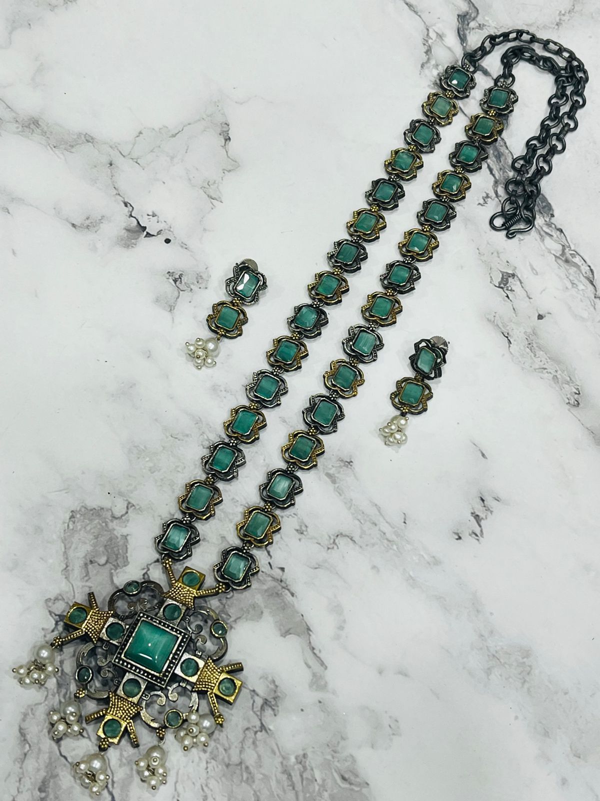 Antique Green Stone Temple Necklace Set with Earrings – Ethnic Jewellery